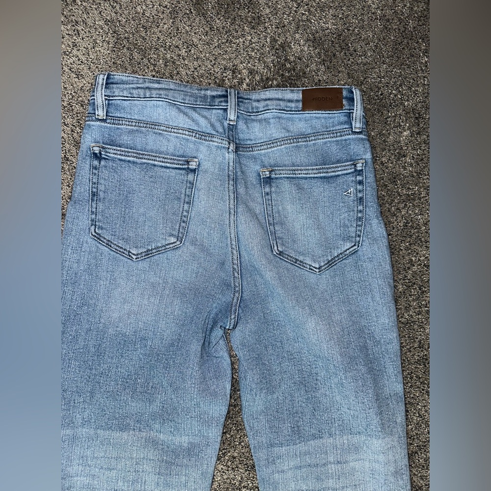 Hidden High Rise Raw Hem Jeans - Picture 3 of 4